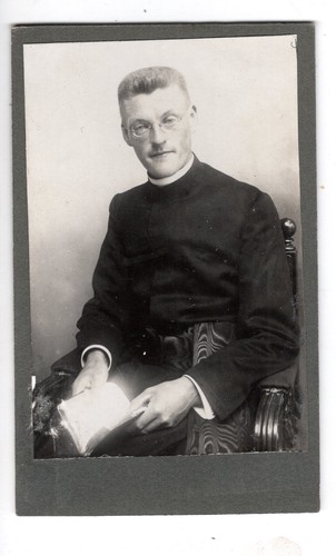 Cdv foto geistlicher priester - foto,