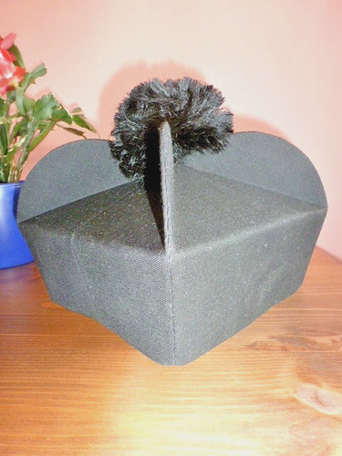 Birett schwarz mit bommel - birett,,
