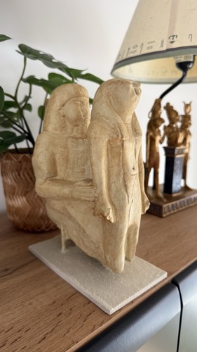 ägyptische skulptur von einem - skulptur,
